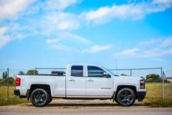 SB-GM-SLVD/10TW1/BK -JL Audio Sales SB GM SLVD 10TW1 VEH 2